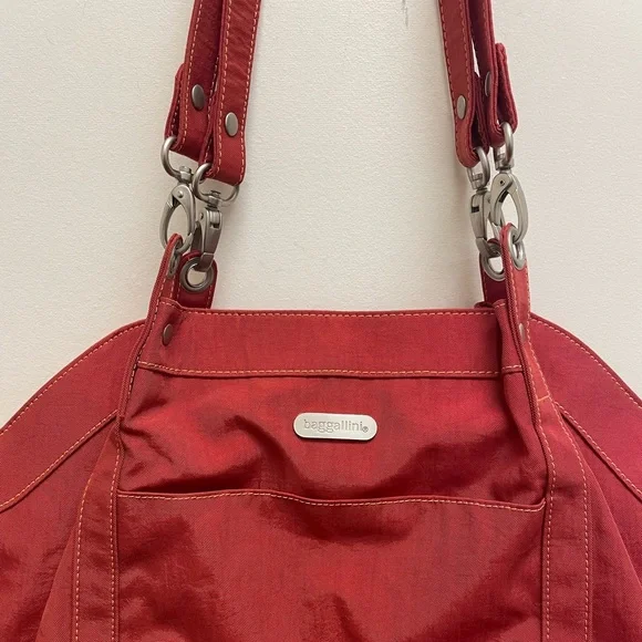 Baggalini Hampton Shoulder Bag - Picture 2 of 6